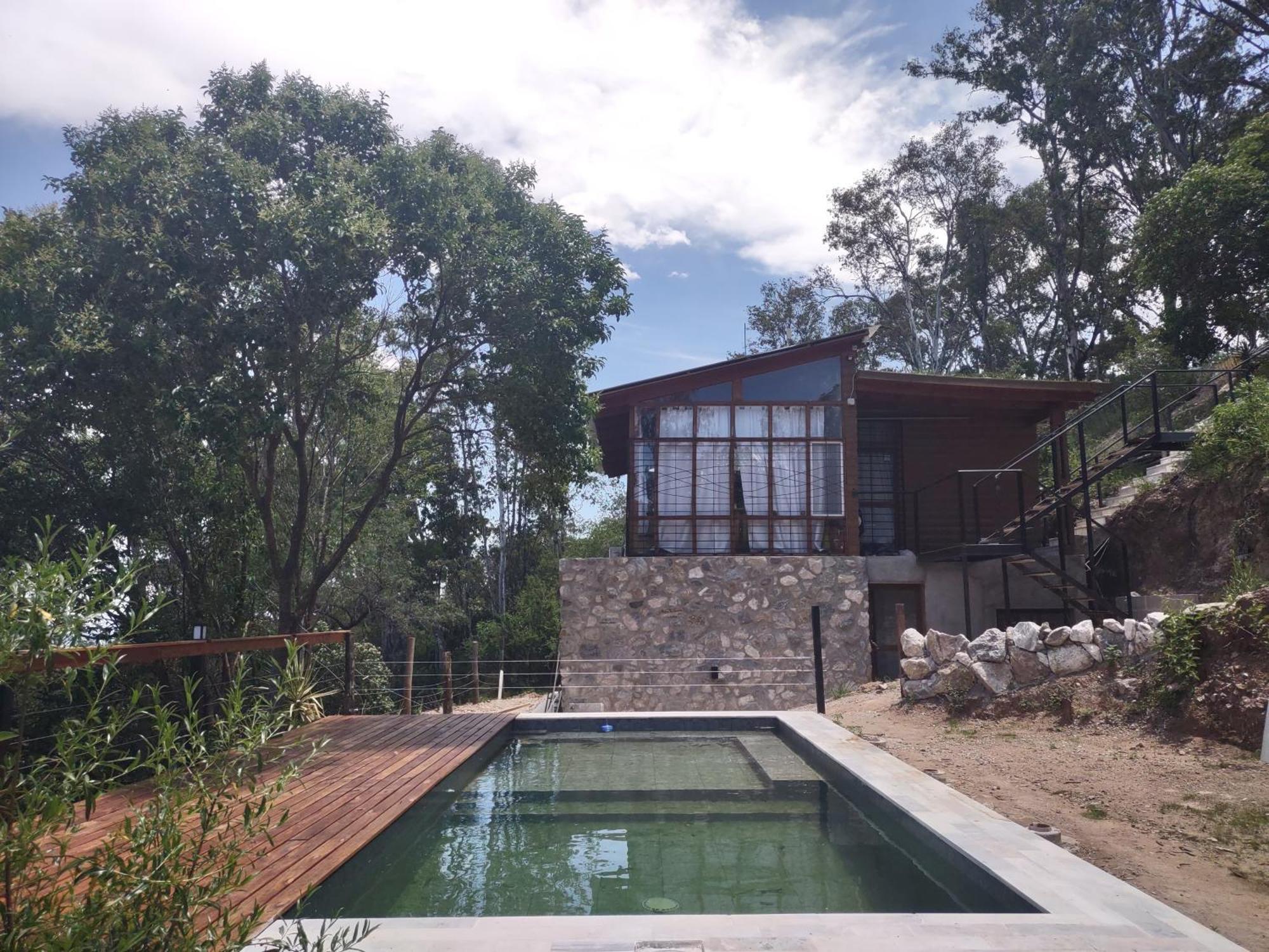 Refugio Del Valle * La Falda